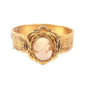 Vintage Coro Cameo Bracelet Victorian Revival style Hinged size 6